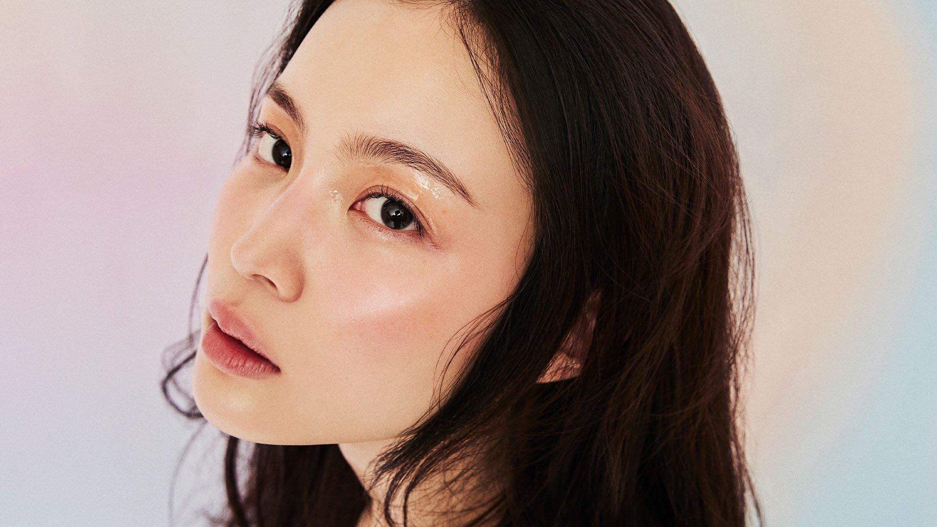 HerbalTea WhiteSofa LeeHi Hero